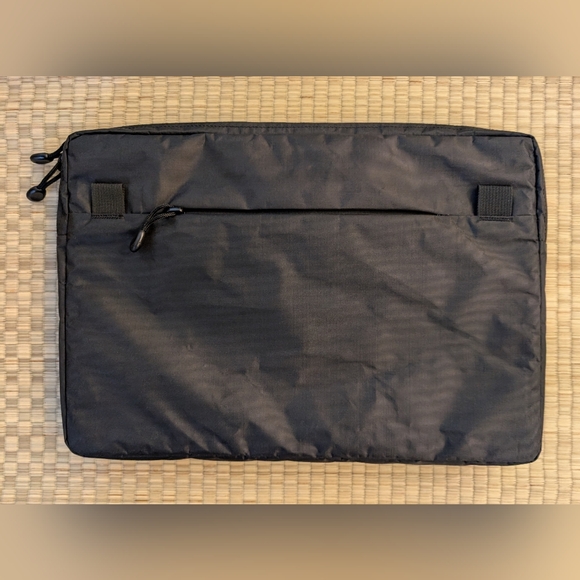 NWT Black Mile Covert Laptop Bag Black Dyneema Made in USA - Picture 3 of 5
